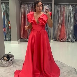 Brand new Sherri hill prom dress